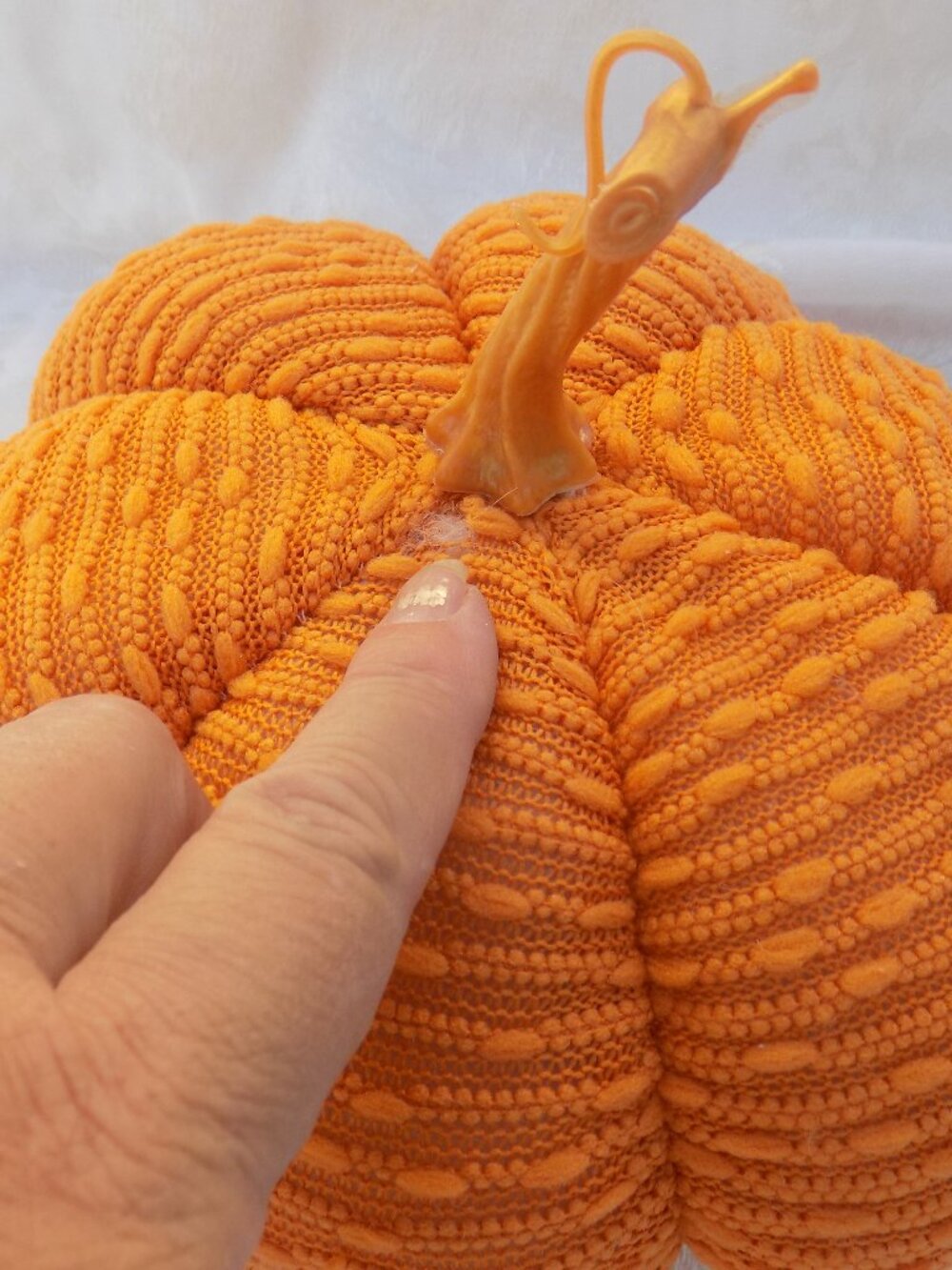 PUMPKIN PLUSH THANKSGIVING DECOR SM HOLE